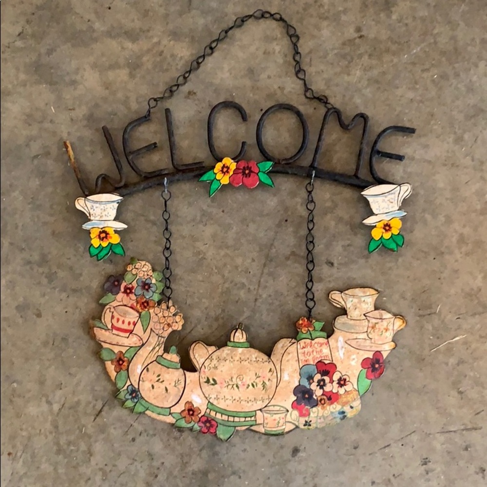 “Welcome” Home Decoration